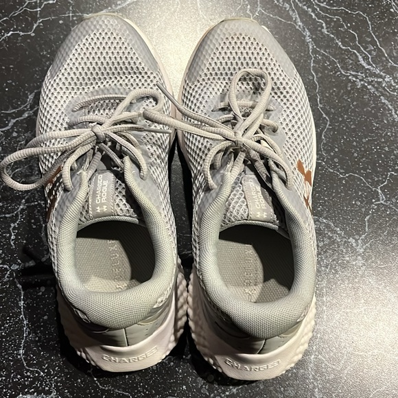 Under Armour charged rogue running athletic shoes women’s size 8.5 - Picture 6 of 7